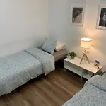 Loft Sleeper Llum ,Aeropuerto